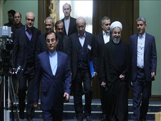 تقابل سه تفکر اقتصادی در دولت/ روحانی فرمانده اقتصاد را برگزیند و به او قدرت دهد