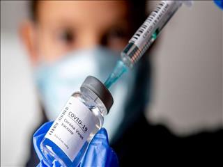 تزریق دوز سوم واکسن کرونا تا پایان ۲۰۲۱ متوقف شود