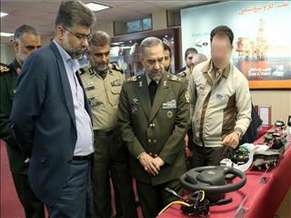 وزیر دفاع: صنایع الکترونیک ایران در تراز جهانی است