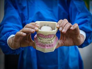 هر دندان پزشک فقط ۱۶ میلیون تومان مالیات داد/ شناسایی ۴ هزار دندان پزشک فراری از مالیات در سال گذشته