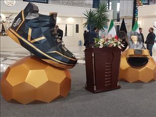 رئیس سازمان توسعه تجارت کشور: ۸۰ میلیون دلار کیف و کفش صادر شد