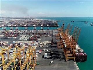 تردد سالانه ۱۳۰ هزار فروند کشتی از بنادر ایران با وجود تحریم‌ها