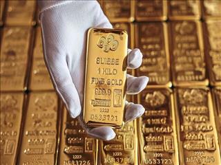 طلای جهانی از ۲۱۰۰ دلار گذشت